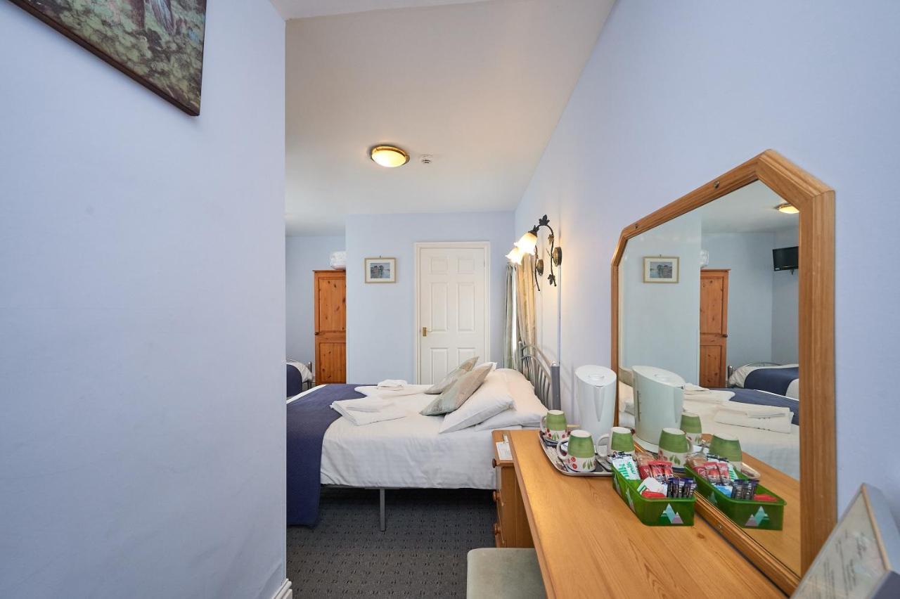 The Wilton International Bed and Breakfast Blackpool Eksteriør billede