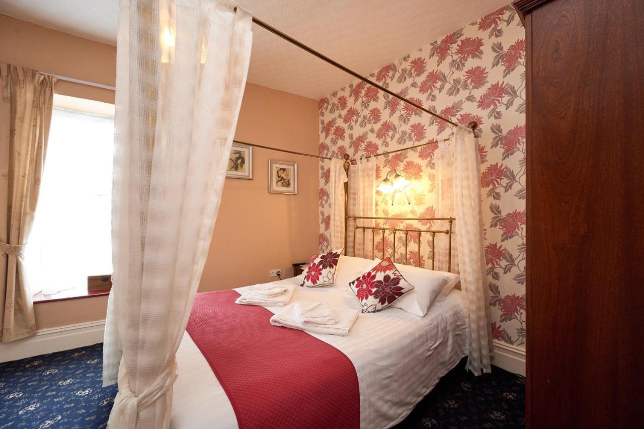 The Wilton International Bed and Breakfast Blackpool Eksteriør billede